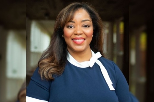 Headshot image of Collina Washington-Beard, new senior vice president of procurement for Dallas Area Rapid Transit