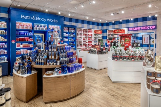 Bath & Body Works interior