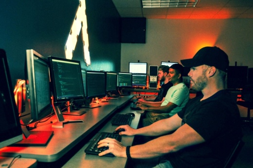 Students can pursue an associate of applied science degree in CNS, certificates in IT Support and an advanced technical certificate in cloud computing. (Courtesy Texas State Technical College)