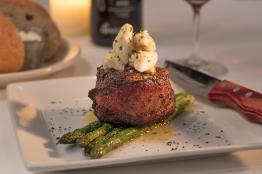 Perry's Steakhouse is one of 13 Sugar Land and Missouri City area restaurants participating in the 2024 Houston Restaurant Weeks. (Courtesy Perry's Steakhouse & Grille)