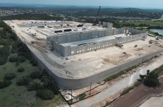 The site plan consists of three buildings with over 80 truck loading doors, offices and warehouse space. (Courtesy KBC Advisors)