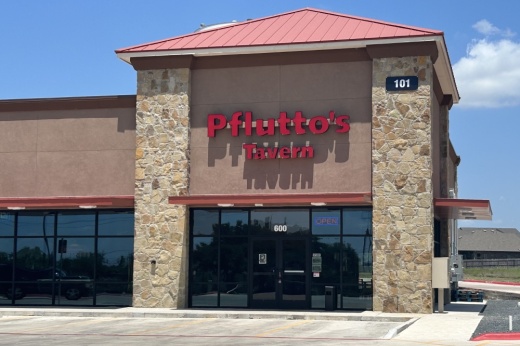 Pflutto's Tavern Hutto recently opened. (Brooke Sjoberg/Community Impact)
