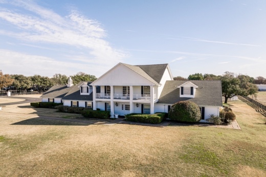 Image of Southfork Mansion that served as a setting for the "Dallas" TV show.