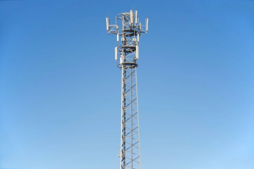 KGI Wireless representative Jeremy Kampen said the proposed cell tower would provide additional data capacity and wireless coverage options to address dead spots in Lakeway, Flint Rock and Rough Hollow. (Courtesy Pexels)