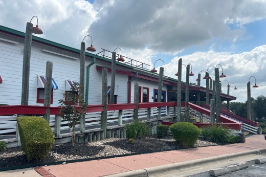 The Joe's Crab Shack signage has been removed from its Round Rock location, which closed mid-September. (Brooke Sjoberg/Community Impact)