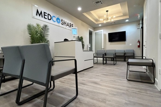 At the new Pearland location, health and wellness practitioners can rent turn-key clinical rooms either part-time or full-time. (Courtesy MedCoShare)