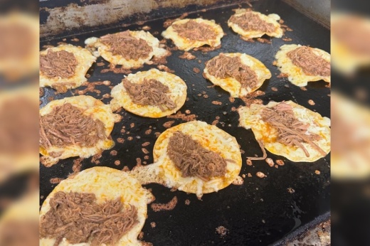 NO MAMES Tacos offers bacon-wrapped hot dogs, street tacos, birria tacos and other items. (Courtesy NO MAMES Tacos)