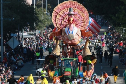 Houston's Thanksgiving Day parade is one of the oldest in the country, attracts several hundred thousand Houstonians, and traverses more than 20 city blocks through Downtown Houston. (Courtesy Downtown Houston)