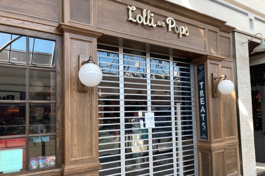 Lolli & Pops exterior