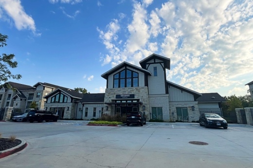 apartment complex leasing office