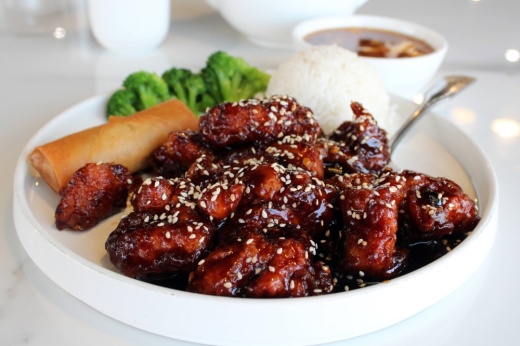 Sesame chicken with eggroll.