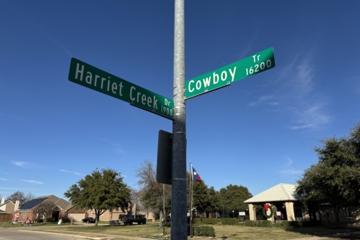 Intersecton of Harriet Creek Drive and Cowboy Trail