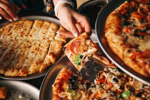 First announced in February 2024, the newest location of The Woodlands-based pizzeria will offer Chicago-style thin-crust pizzas as well as calzones, pasta, salads and sandwiches. (Courtesy Crust Pizza)