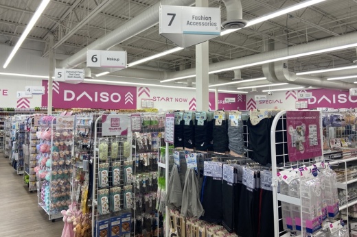 Daiso sells a variety of items like makeup, room decor, stationery, food and more. (Sarah Hernandez/Community Impact)