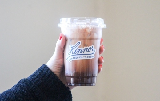 Kinnor Coffee's mocha latte can be served hot or iced and includes housemade chocolate ganache. (Thalia Guzman/Community Impact)
