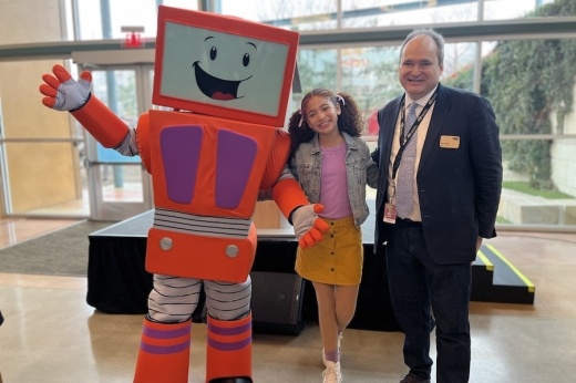 Baxter The Robot was debuted by San Antonio actor Celestina Harris (center) and The DoSeum CEO Dan Menelly (right). (Courtesy The DoSeum)