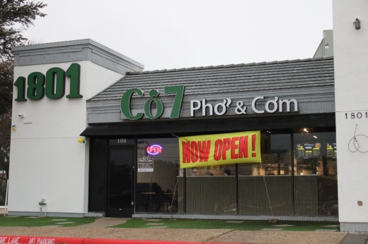 Co7 Pho & Com exterior