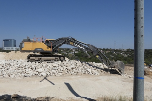 Several roadways and exits will be closed for roadway work. Drivers should use alternative routes due to congestion caused by construction. (Parks Kugle/Community Impact)