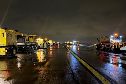 DFW airport work crews