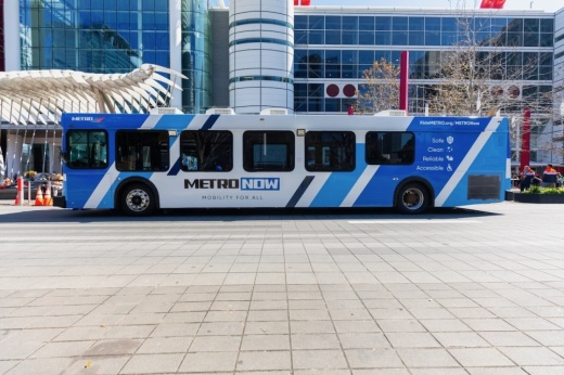 A photo of a METRO bus.