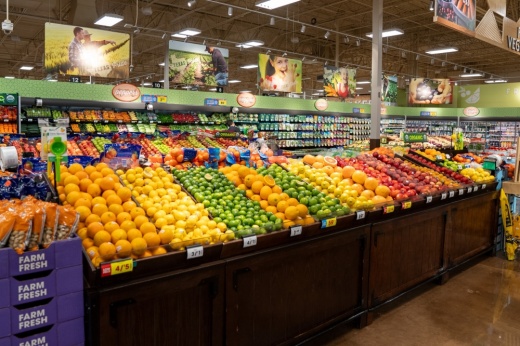 fruit aisle in a Kroger