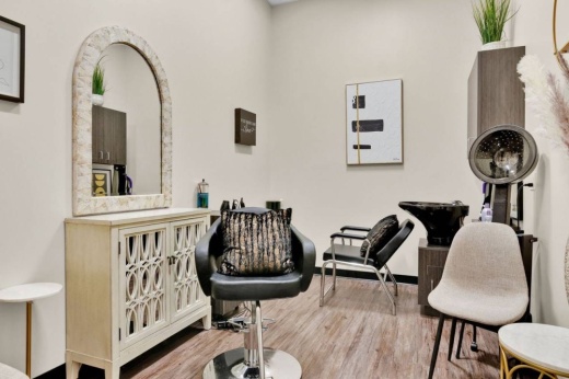 Phenix Salon Suites interior