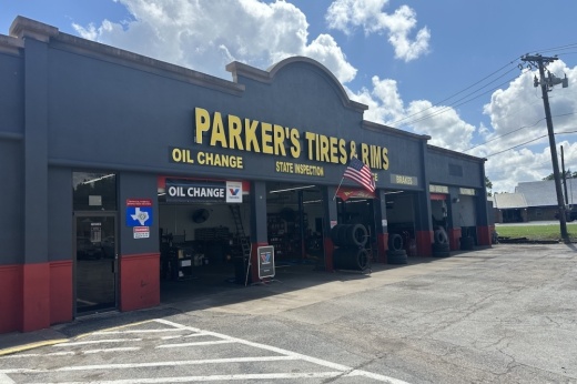 Parker's Tires and Rims is now open at the corner of Parker Road and Independence Parkway. (Michael Crouchley/Community Impact)