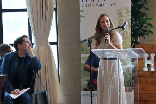 Elizabeth Goldsmith, founder and executive director of Thrive With Autism speaks at the the "Serving Up Hope" fundraiser on April 24. The fundraiser was held to raise support the next expansion phase for the Thrive Center for Success, an autism-focused public charter school in Magnolia. (Courtesy Thrive With Autism)