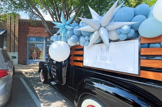 now open sign in Southlake