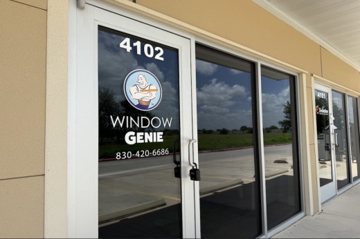 Window Genie offers window cleaning, pressure washing, window tinting and holiday lighting services. (Maddy Morales/Community Impact)