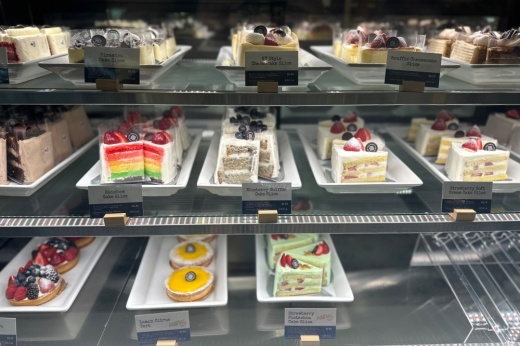 Paris Baguette recently held their ribbon cutting and soft opening on July 10. (Heather McCullough/Community Impact)