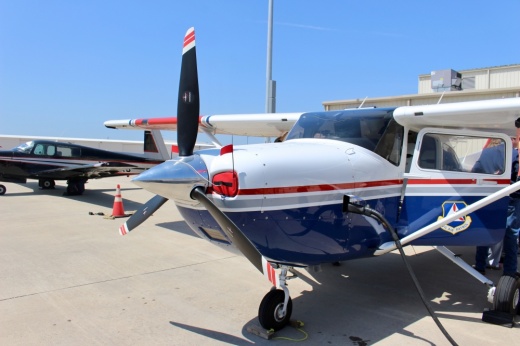 Image of the Cessna 182 plane's front.