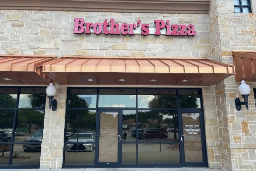 Brother's Pizza exterior