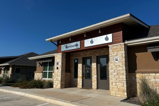 The clinic opened in the Highland Vista Office Condos business park in June. (Brooke Sjoberg/Community Impact)