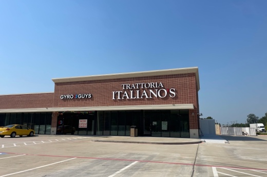 Italiano's Restaurant exterior in New Caney