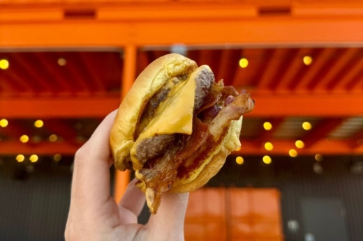 Smalls Sliders offers cooked-to-order cheeseburger sliders, fries, shakes and queso. (Courtesy Smalls Sliders)