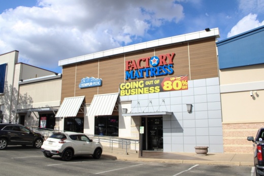 All Factory Mattress locations are selling merchandise for up to 80% off as part of its closing sale. (Dacia Garcia/Community Impact)