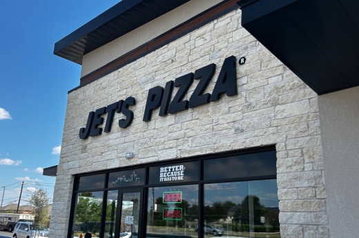 Several businesses have recently opened in the retail center. (Brooke Sjoberg/Community Impact)