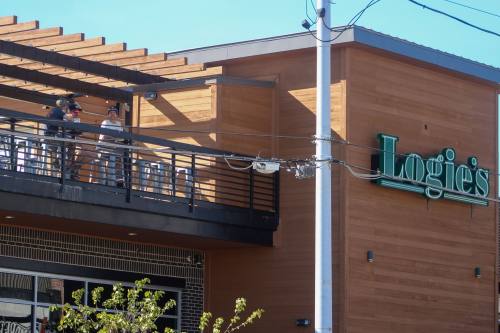 Logie's on the Square opened mid-August in downtown San Marcos. (Amira Van Leeuwen/Community Impact)