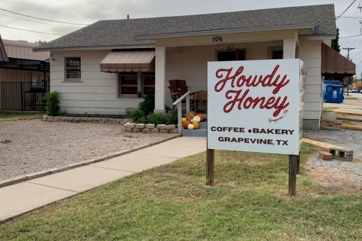 Howdy Honey exterior
