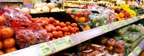 Katy area shoppers can buy organic or local produce at stores such as Trader Joeu2019s, which opened in February. 