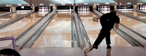 Bowling leagues use the bowling alleys at Strikz for competitions.