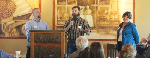 Members of TxDOT and consulting firm Rodriguez Transportation Group discuss the Oak Hill Parkway project at the Oak Hill Business and Professional Association luncheon May 5.