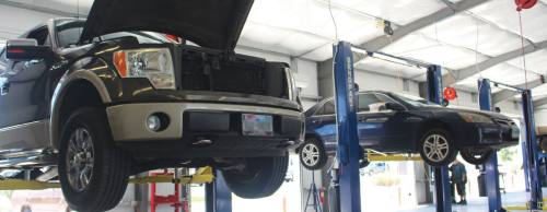 Reliable Automotiveu2019s Buda location includes 10 bays for technicians to work on customersu2019 vehicles. The Buda location opened in July 2016.