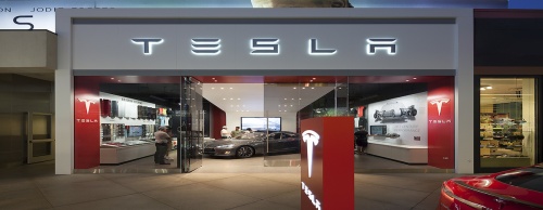 Southlake City Council hears the first reading for a Tesla Gallery Tuesday night.