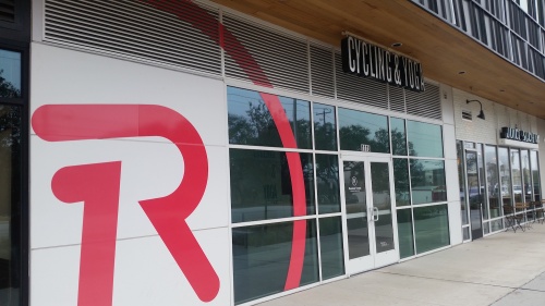South Lamar Boulevard's Resolute Fitness closes in the Lamar Union shopping center