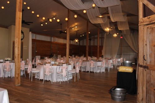 Moffitt Oaks, located on Cedar Lane in Tomball, offers indoor and outdoor event space.