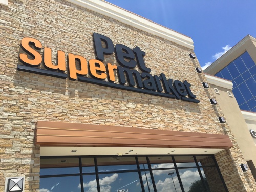 Pet Supermarket opens on Spring's Stuebner Airline Road