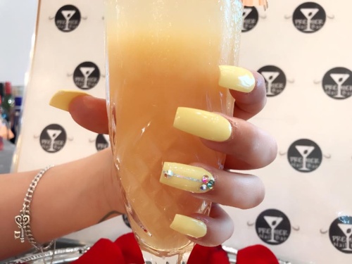 Premier Nail Bar debuted in Conroe on Aug. 23, offering patrons a complementary drink while at the spa. 