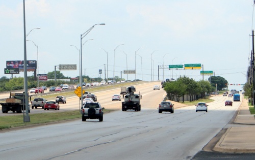 Plans call for adding two tolled lanes in each direction on US 183.